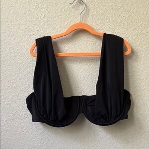 Venus Black Strapless Bikini Top